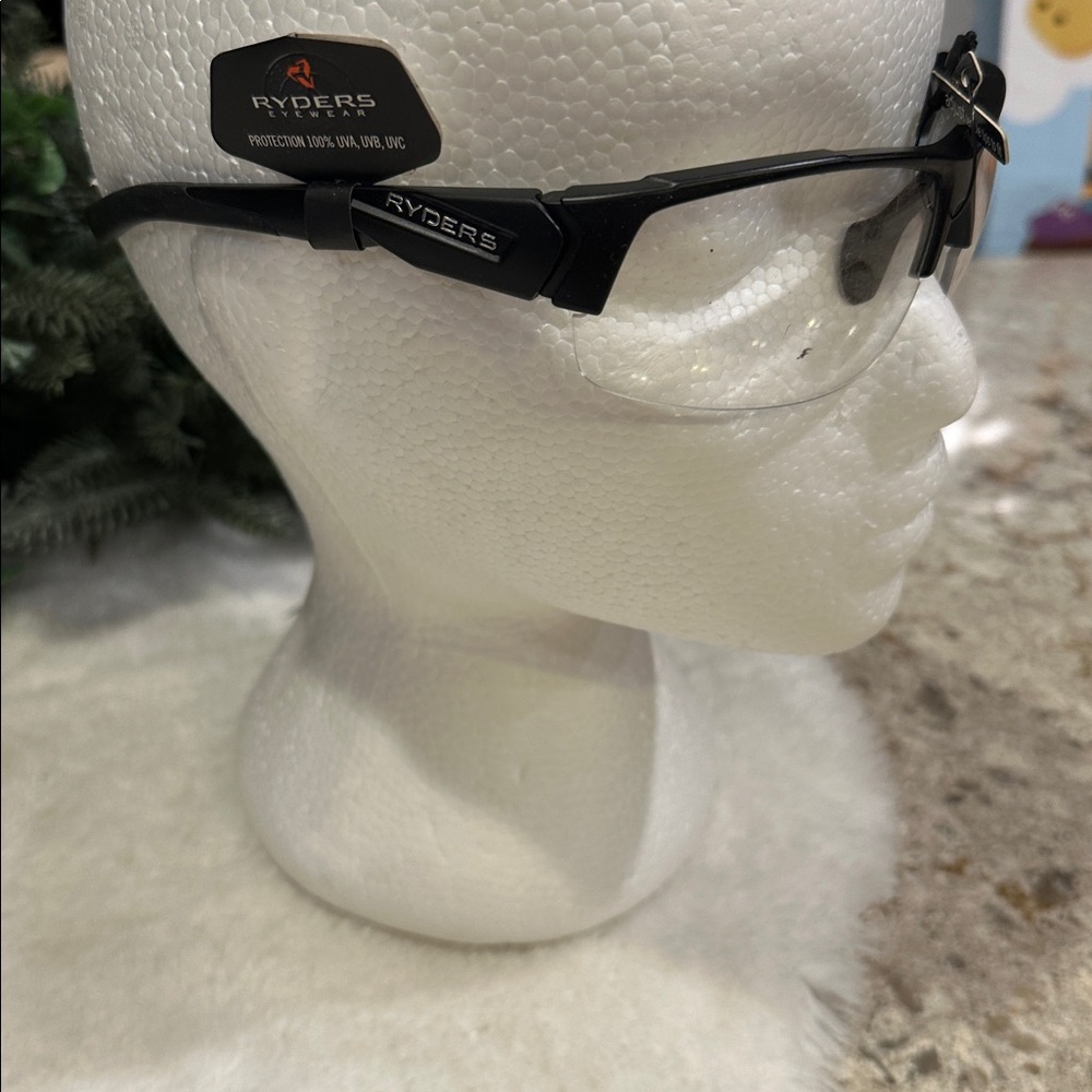 Nwt. Ryders anti fog strider glasses